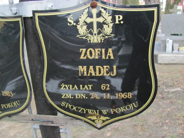 Urszula Madej 1949 Łęczna - Grobonet - Wyszukiwarka osób pochowanych